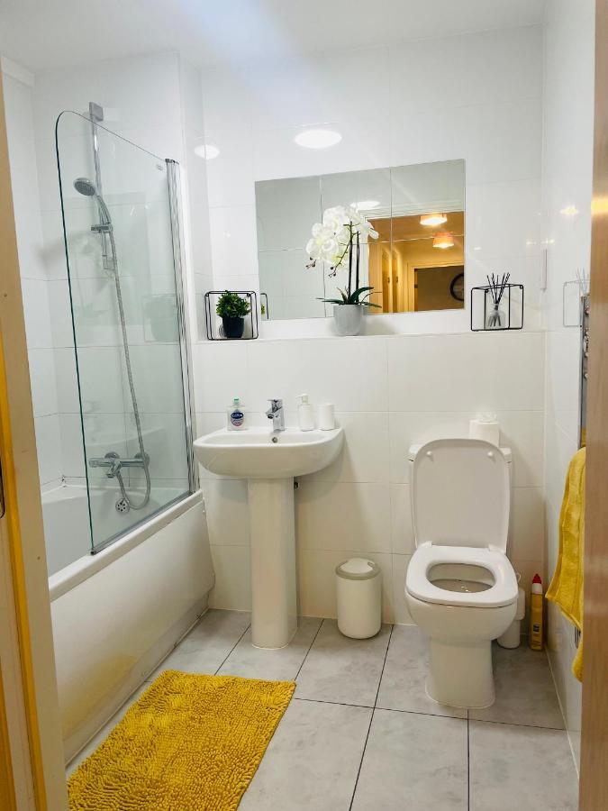 #0509 Two Bedroom Serviced Apartment- Free Parking Ντέρμπι Εξωτερικό φωτογραφία